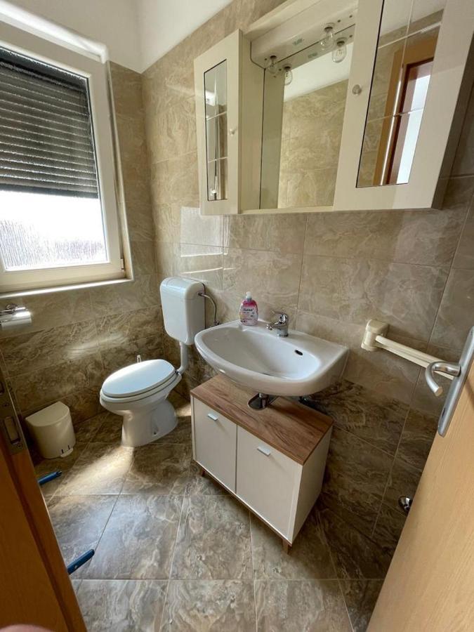 Apartments Ivana With The Pool Ровинско село Екстериор снимка