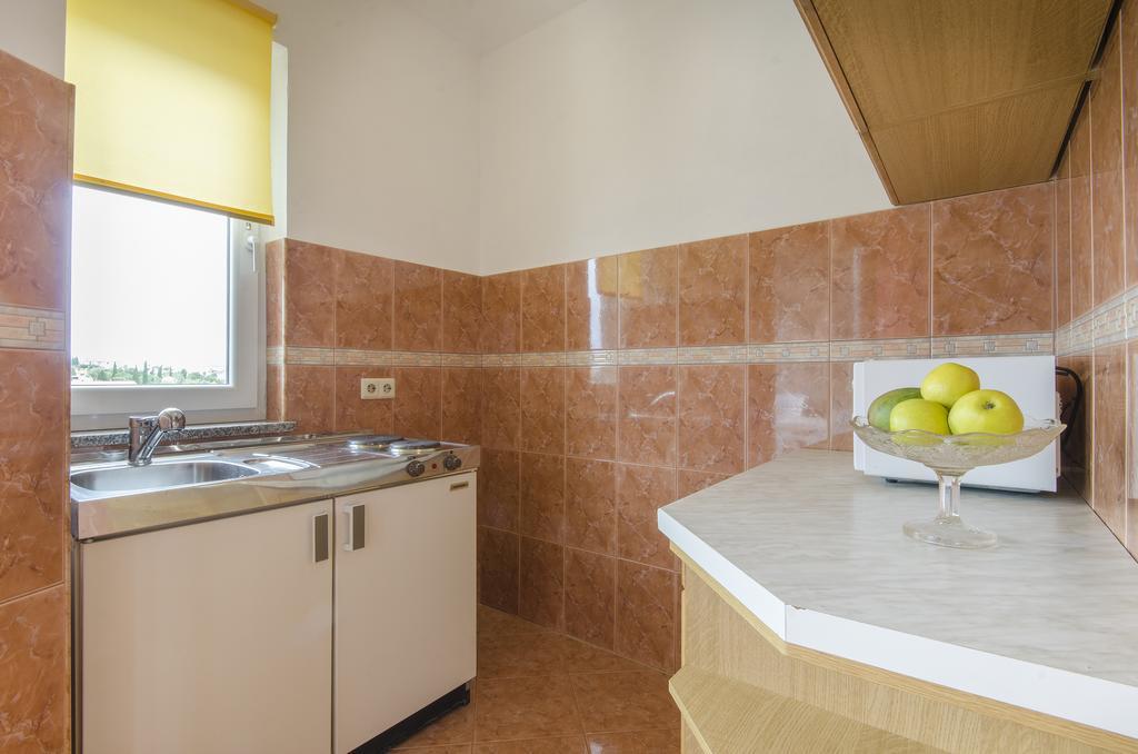 Apartments Ivana With The Pool Ровинско село Екстериор снимка